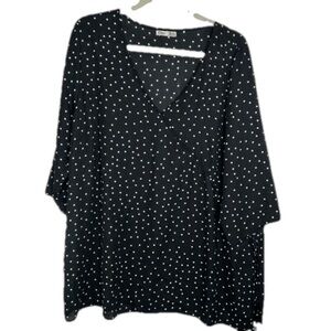 Dex Polkadot blouse
